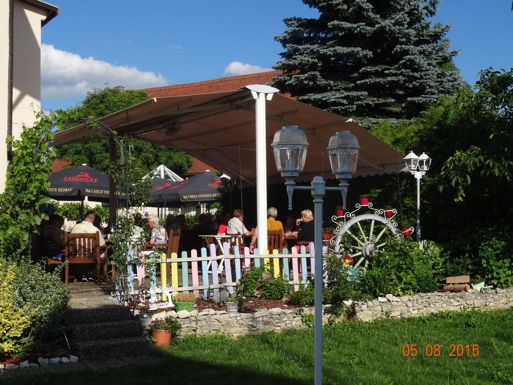 Hotel 4 Jahreszeiten Mit Restaurant Albstadt Exteriör bild