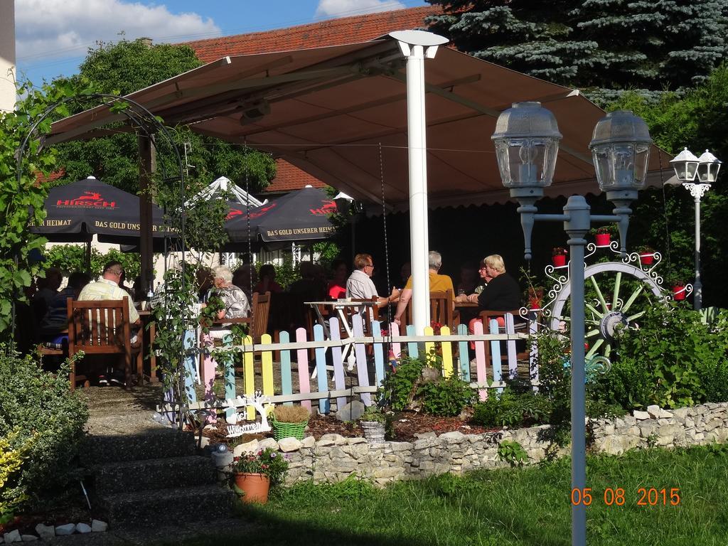 Hotel 4 Jahreszeiten Mit Restaurant Albstadt Exteriör bild