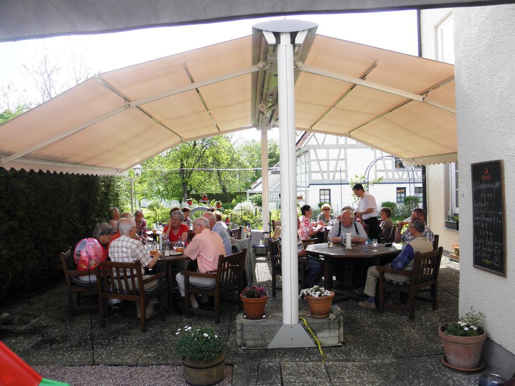 Hotel 4 Jahreszeiten Mit Restaurant Albstadt Exteriör bild