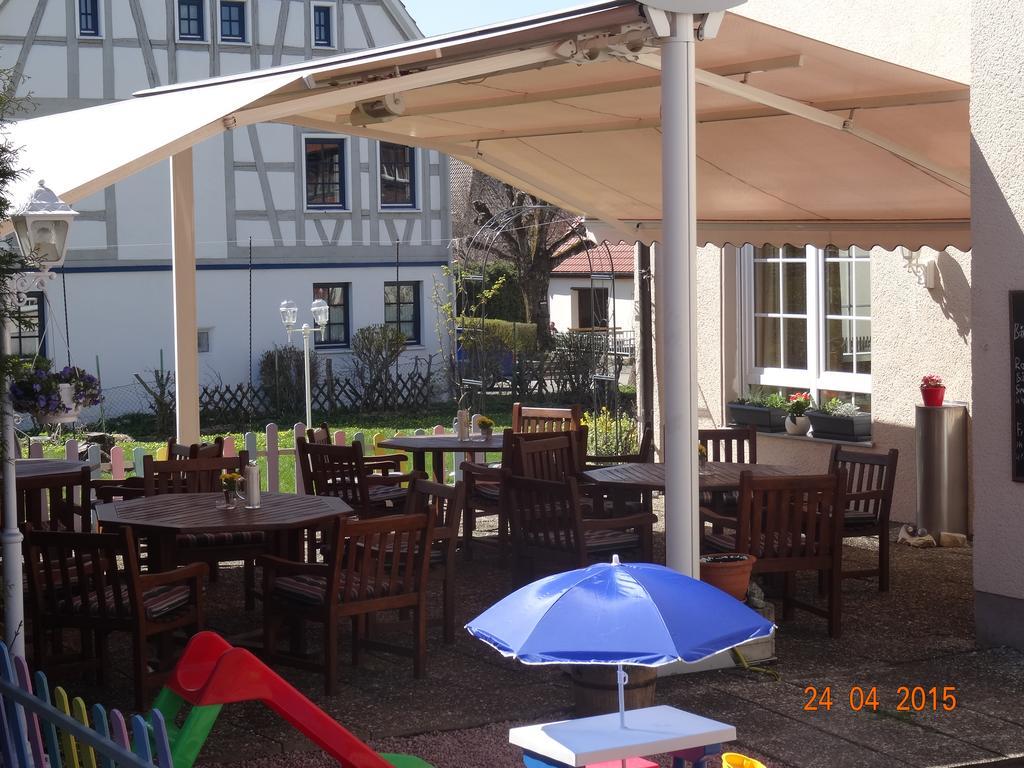 Hotel 4 Jahreszeiten Mit Restaurant Albstadt Exteriör bild
