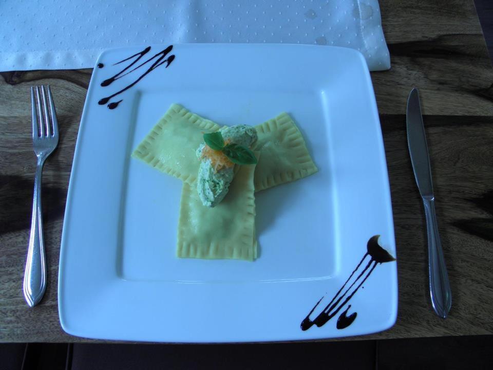 Hotel 4 Jahreszeiten Mit Restaurant Albstadt Exteriör bild