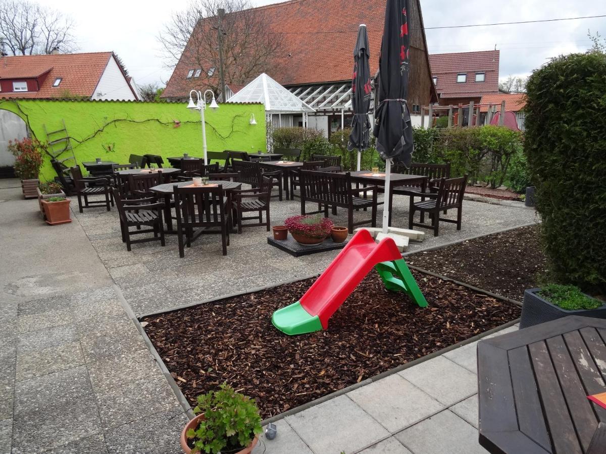 Hotel 4 Jahreszeiten Mit Restaurant Albstadt Exteriör bild
